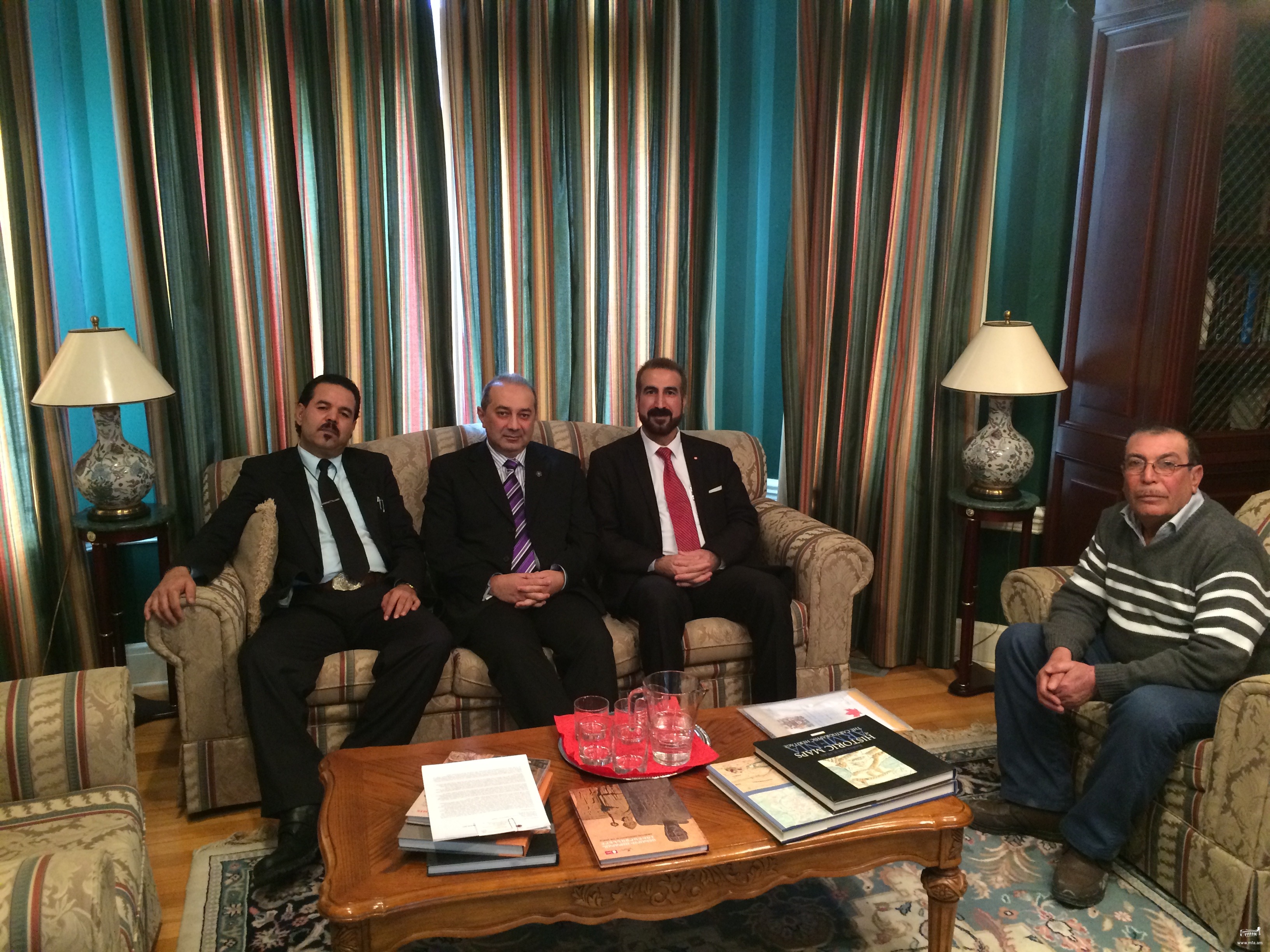 Դեսպան Եգանյանի հանդիպումը Կանադայի եզդիական համայնքի ղեկավարի հետ