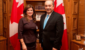 Դեսպան Եգանյանի հանդիպումը Կանադայի պաշտոնական ընդդիմության առաջնորդ Ռոնա Ամբրոզի հետ