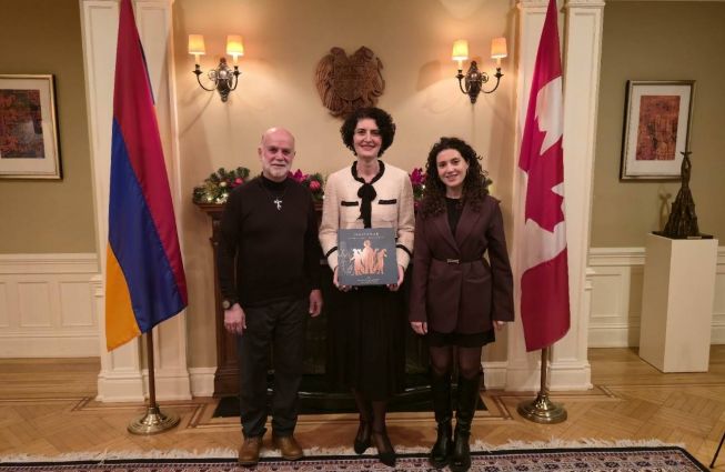&laquo;Աղթամար. հայկական ճարտարապետության գլուխգործոցը&raquo; գրքի շնորհանդեսը ՀՀ դեսպանությունում