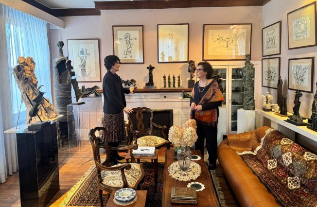 Դեսպան Հարությունյանի այցը կանադահայ հայտնի քանդակագործ, նկարիչ Արտո Չաքմաքչյանի տուն